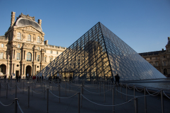Pyramide Louvre